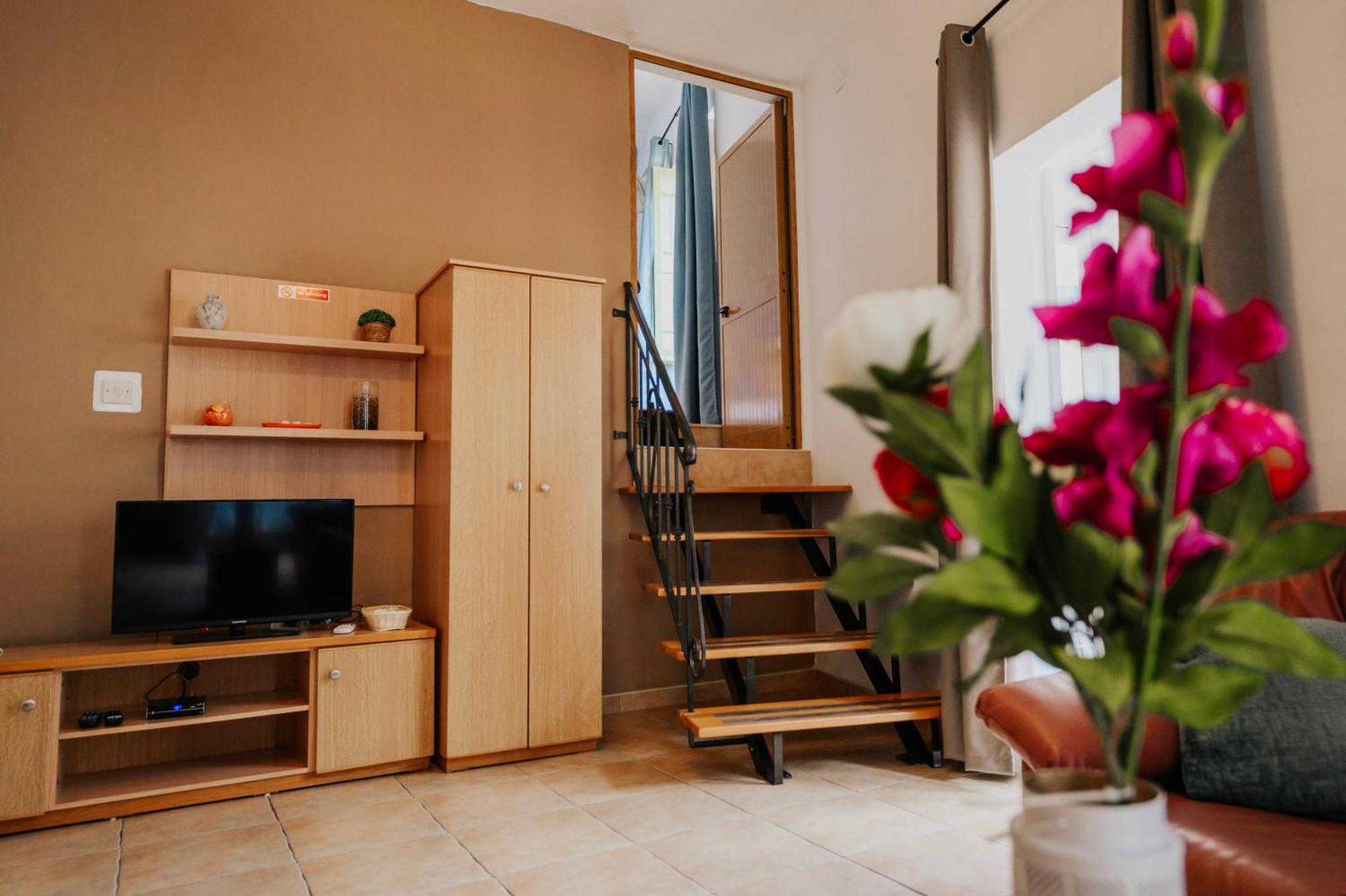 Gelmif Apartments Birgu Esterno foto